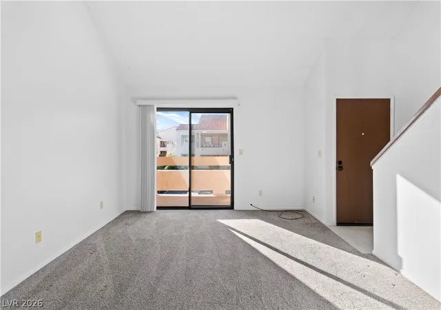 Listing Photo 5 - Condo for sale in building located at 3830 Desert Marina Dr, Laughlin, NV 89029 - Unit #176