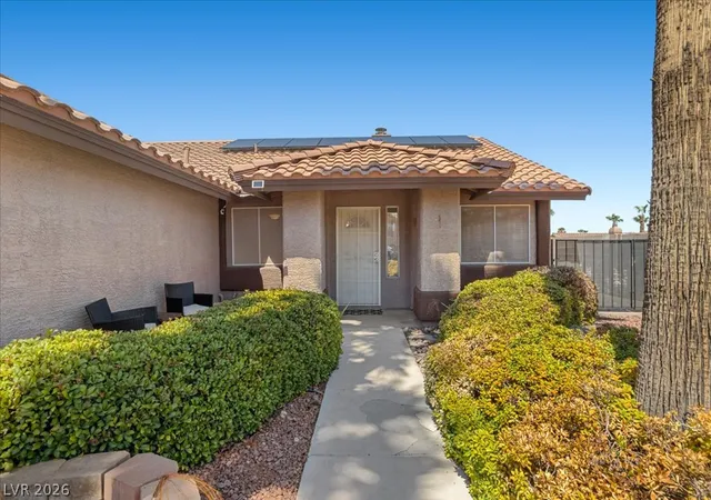 Photo 3 of Single family home for sale at 840 Holly Lake Way, Henderson, NV 89002 | MLS# 2806648 | Listing updated on 2026-08-21