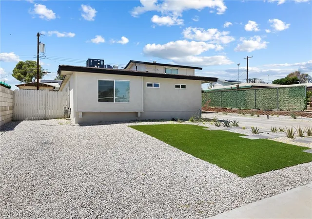 Photo 3 of Single family home for sale at 3361 Horizon St, Las Vegas, NV 89121 | MLS# 2806860 | Listing updated on 2026-08-07