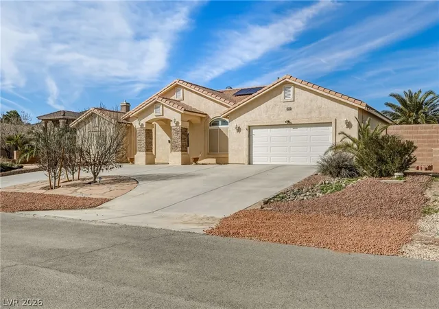 Photo 3 of Sale Pending at 6830 Longmeadow Dr, Pahrump, NV 89061 | MLS# 2807173 | Listing updated on 2026-08-27