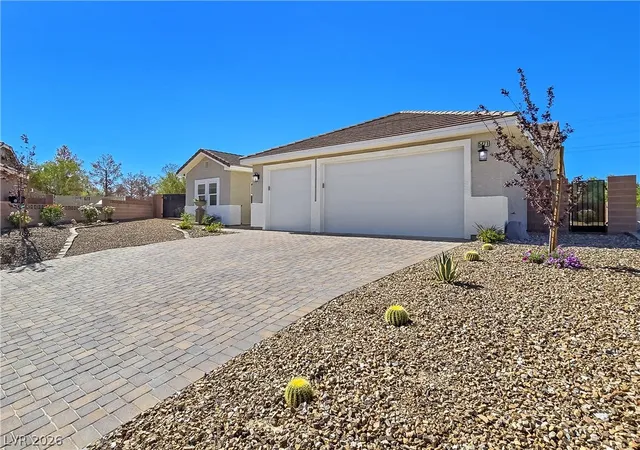 Photo 3 of Single family home for sale at 5471 Lincolnwood Ct, Pahrump, NV 89061 | MLS# 2807277 | Listing updated on 2026-08-08