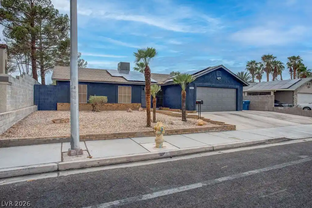 Photo 1 of Sale Pending at 1800 N Torrey Pines Dr, Las Vegas, NV 89108 | MLS# 2806625 | Listing updated on 2026-10-16