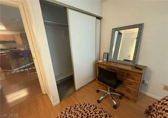 Listing Photo 4 - Condo for sale in building located at 460 Elm Dr, Las Vegas, NV 89169 - Unit #201