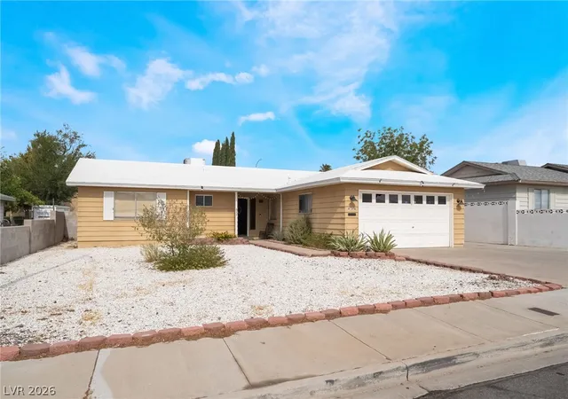 Photo 1 of Single family home for sale at 836 Benita Pl, Boulder City, NV 89005 | MLS# 2807363 | Listing updated on 2026-09-28