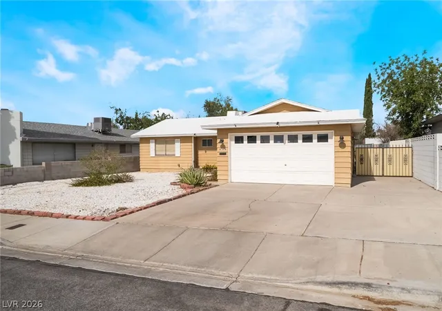 Photo 2 of Single family home for sale at 836 Benita Pl, Boulder City, NV 89005 | MLS# 2807363 | Listing updated on 2026-09-28