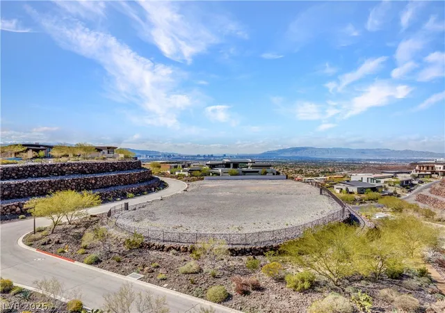 Photo 2 of Sale Pending at 2 Vista Crescent Ct, Henderson, NV 89012 | MLS# 2807841 | Listing updated on 2026-08-11