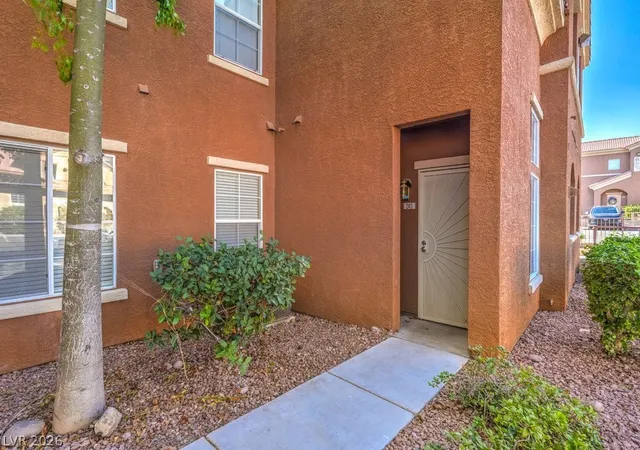 Listing Photo 4 - Condo for sale in building located at 3920 Legend Hls St, Las Vegas, NV 89129 - Unit #202