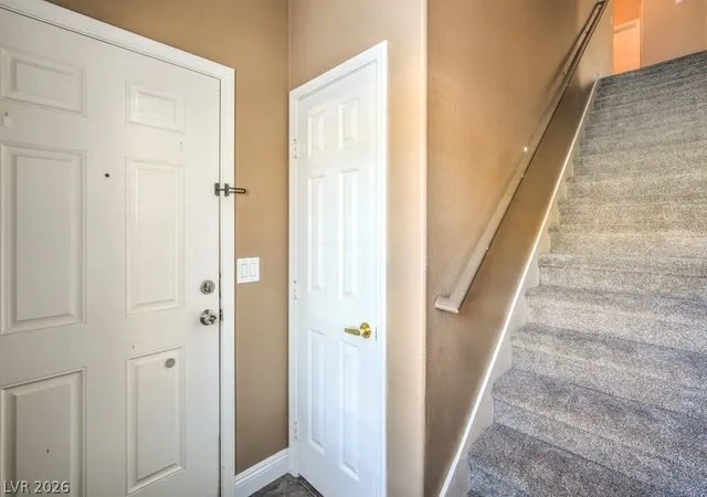 Listing Photo 5 - Condo for sale in building located at 3920 Legend Hls St, Las Vegas, NV 89129 - Unit #202