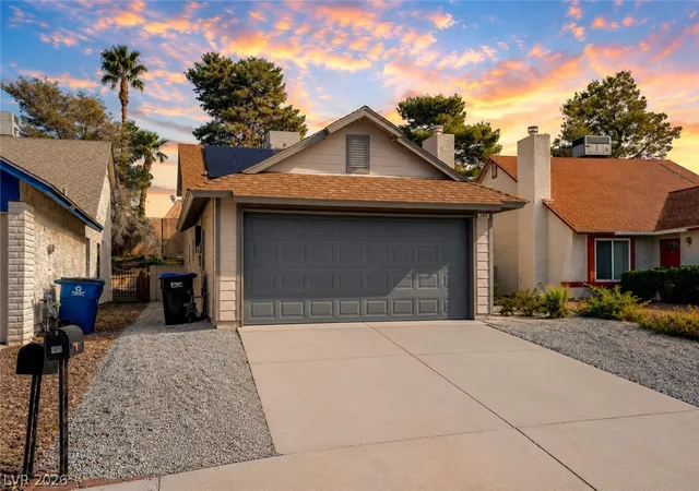 Photo 3 of Single family home for sale at 163 Spinnaker Dr, Henderson, NV 89015 | MLS# 2807744 | Listing updated on 2026-08-23