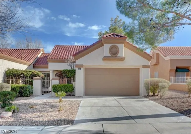 Photo 3 of Sale Pending at 2716 Showcase Dr, Las Vegas, NV 89134 | MLS# 2807954 | Listing updated on 2026-08-19