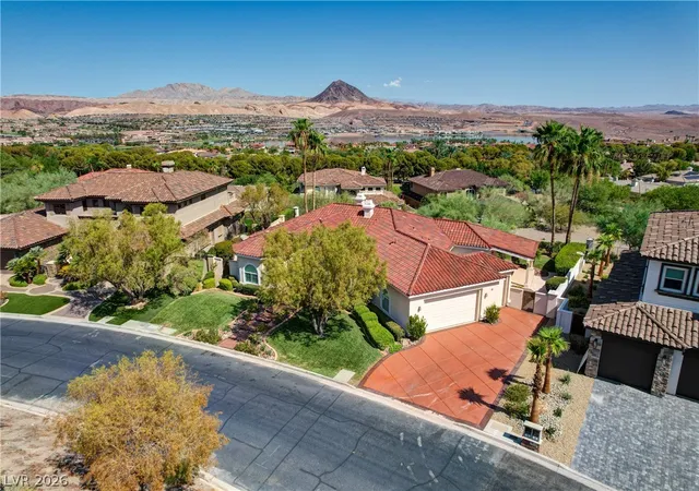 Photo 3 of Sale Pending at 16 Placa De Rei Ct, Henderson, NV 89011 | MLS# 2808009 | Listing updated on 2026-10-06
