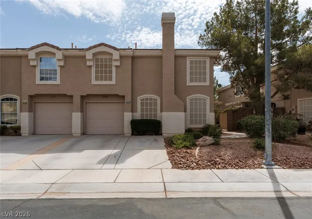 Townhouse for sale at 10134 Quaint Tree St, Las Vegas, NV 89183 | MLS# 2808243
