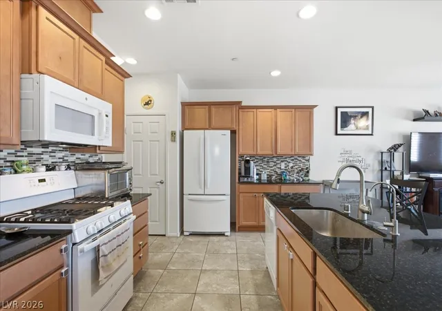Photo 2 of Single family home for sale at 371 Wilford Springs St, Henderson, NV 89014 | MLS# 2808567 | Listing updated on 2026-08-20