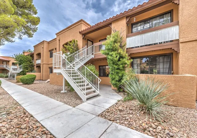 Listing Photo 2 - Condo for sale in building located at 5150 S Jones Blvd, Las Vegas, NV 89118 - Unit #108