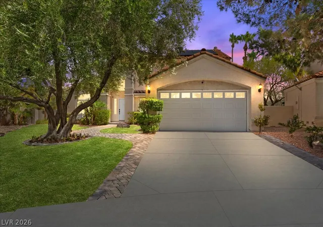 Photo 3 of Sale Pending at 2000 Silverton Dr, Henderson, NV 89074 | MLS# 2807475 | Listing updated on 2026-08-29
