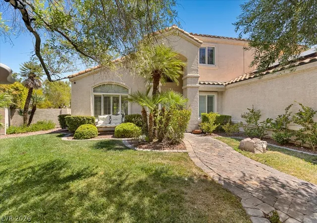 Photo 4 of Sale Pending at 2000 Silverton Dr, Henderson, NV 89074 | MLS# 2807475 | Listing updated on 2026-08-29