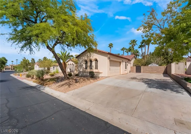 Photo 3 of Single family home for sale at 10610 Fairfield Ave, Las Vegas, NV 89183 | MLS# 2808202 | Listing updated on 2026-08-25