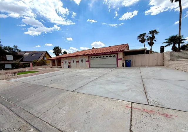 Photo 2 of Single family home for sale at 6593 Costa Brava Rd, Las Vegas, NV 89146 | MLS# 2808986 | Listing updated on 2026-08-15