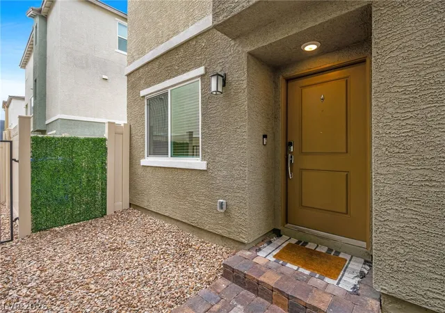 Photo 4 of Townhouse for sale at 6888 Prairie Pearl St, Las Vegas, NV 89148 | MLS# 2806786 | Listing updated on 2026-08-27