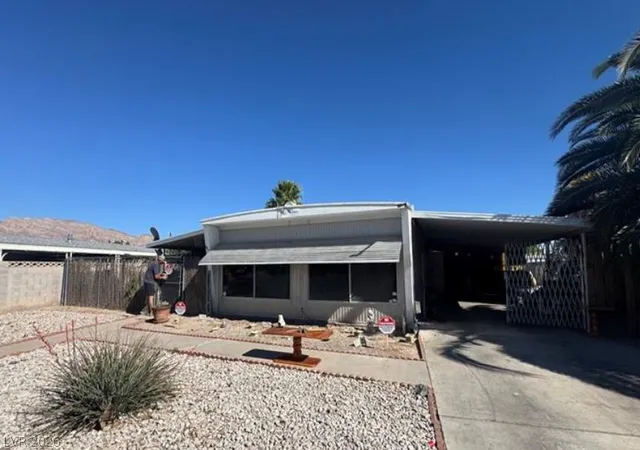 Manufactured home for sale at 112 Sir George Dr, Las Vegas, NV 89110 | MLS# 2808859