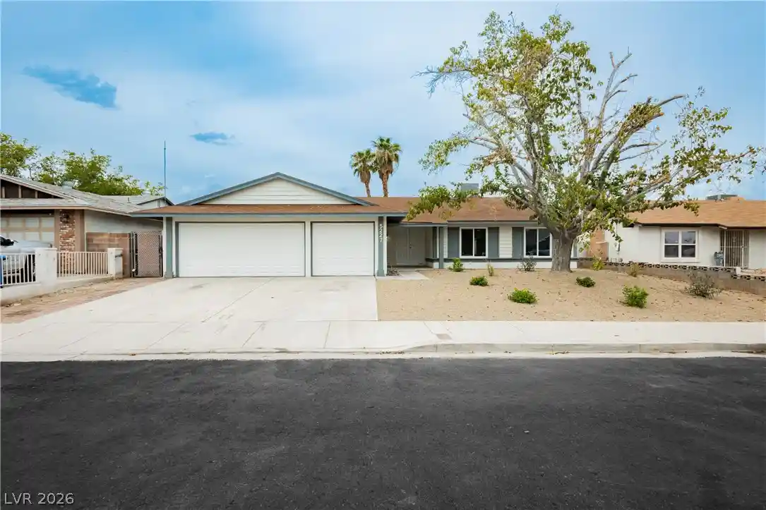 Photo 1 of Single family home for sale at 5227 Sepulveda Blvd, Las Vegas, NV 89118 | MLS# 2808002 | Listing updated on 2026-10-16