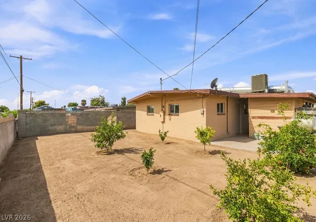 Photo 2 of Single family home for sale at 304 N Minnesota St, Las Vegas, NV 89107 | MLS# 2808779 | Listing updated on 2026-08-25