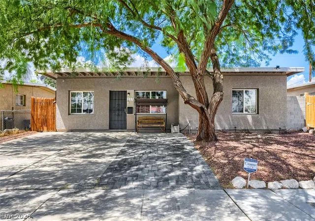 Photo 1 of Sale Pending at 117 N Yale St, Las Vegas, NV 89107 | MLS# 2809391 | Listing updated on 2026-08-23
