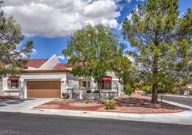 Photo 2 of Townhouse for sale at 9200 Quail Ridge Dr, Las Vegas, NV 89134 | MLS# 2809094 | Listing updated on 2026-09-01