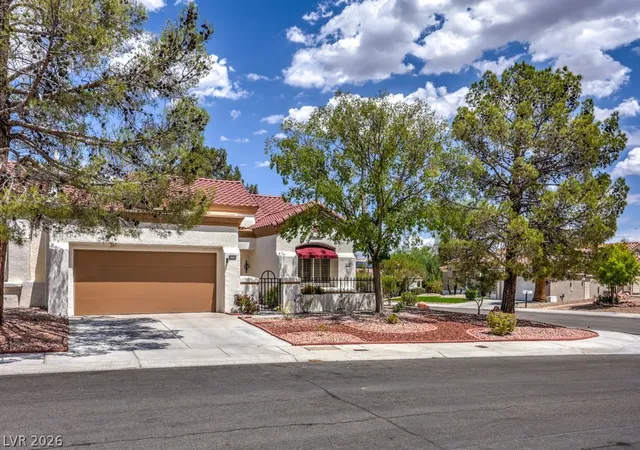 Photo 3 of Townhouse for sale at 9200 Quail Ridge Dr, Las Vegas, NV 89134 | MLS# 2809094 | Listing updated on 2026-09-01