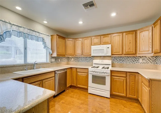 Photo 2 of Single family home for sale at 10009 Netherton Dr, Las Vegas, NV 89134 | MLS# 2809484 | Listing updated on 2026-08-17