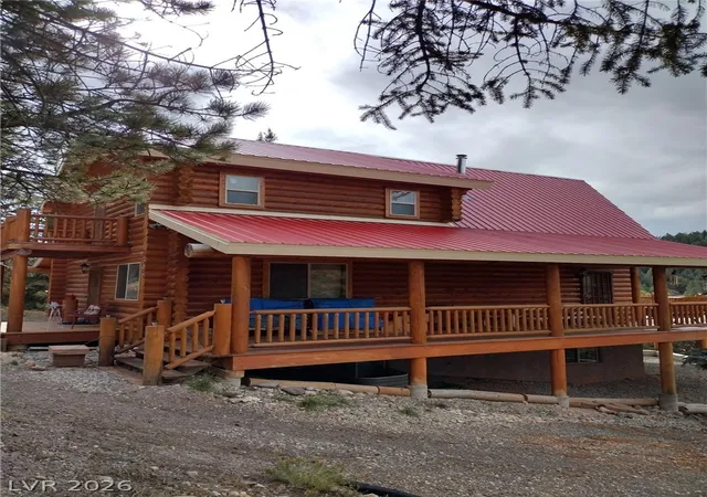 Photo 1 of Single family home for sale at 695 N Skyline View Dr, Duck Creek Village, UT 84762 | MLS# 2809329 | Listing updated on 2026-08-21