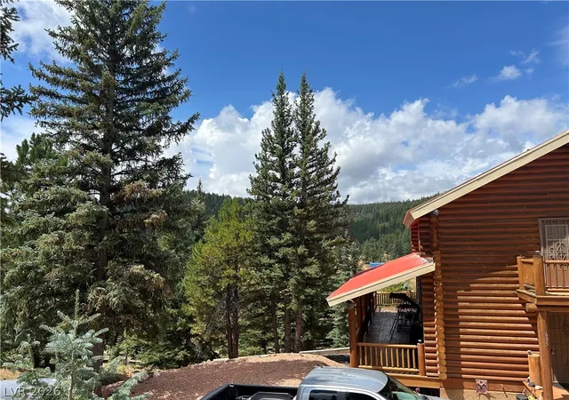 Photo 4 of Single family home for sale at 695 N Skyline View Dr, Duck Creek Village, UT 84762 | MLS# 2809329 | Listing updated on 2026-08-21