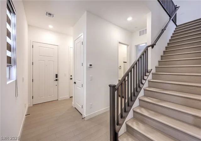 4th image of 527 Preston Oak Ln, Las Vegas, NV 89138 | MLS# 2809576