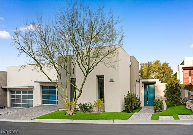 Photo 1 of Single family home for sale at 662 Falcon Summit Ct, Henderson, NV 89012 | MLS# 2806992 | Listing updated on 2026-09-01