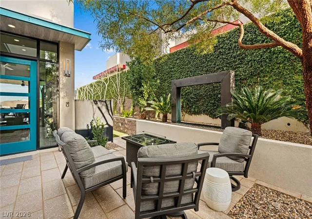 Photo 3 of Single family home for sale at 662 Falcon Summit Ct, Henderson, NV 89012 | MLS# 2806992 | Listing updated on 2026-09-01