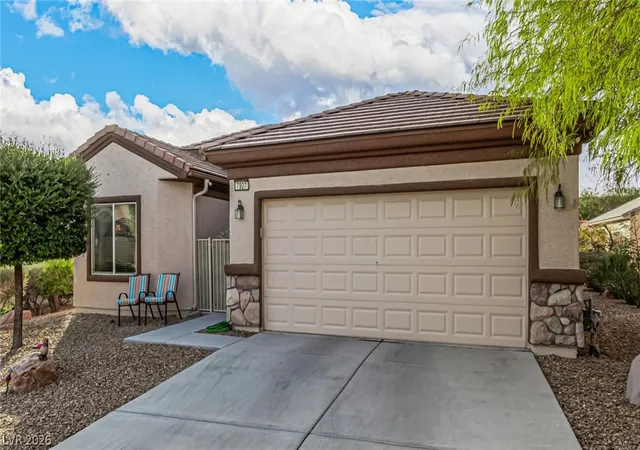 Photo 2 of Sale Pending at 7927 Crested Starling Ct, North Las Vegas, NV 89084 | MLS# 2809869 | Listing updated on 2026-10-07