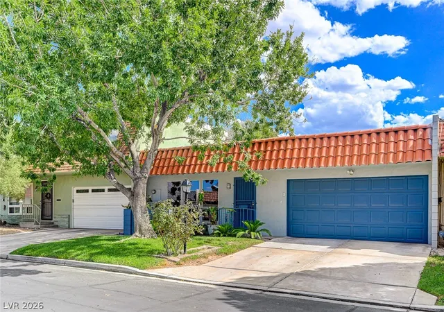 Photo 2 of Townhouse for sale at 3537 Legendary Dr, Las Vegas, NV 89121 | MLS# 2810009 | Listing updated on 2026-08-20