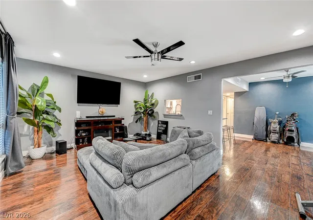 Photo 3 of Townhouse for sale at 3537 Legendary Dr, Las Vegas, NV 89121 | MLS# 2810009 | Listing updated on 2026-08-20
