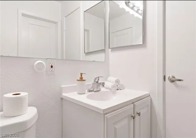 Photo 4 of Single family home for sale at 6224 Arlington Ave, Las Vegas, NV 89107 | MLS# 2806997 | Listing updated on 2026-08-18