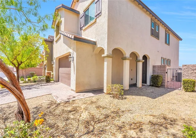 Photo 2 of Single family home for sale at 1270 Smokey Valley Ln, Henderson, NV 89002 | MLS# 2810271 | Listing updated on 2026-08-19