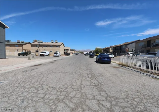 Listing Photo 5 - Condo for sale in building located at 4272 Vornsand Dr, Las Vegas, NV 89115