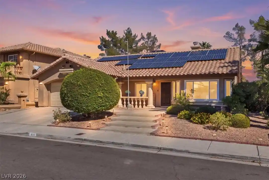 Single family home for sale at 924 Sitting Bull Dr, Henderson, NV 89014 | MLS# 2810391