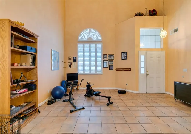 Photo 3 of Single family home for sale at 827 Fuerte Ct, Henderson, NV 89015 | MLS# 2808846 | Listing updated on 2026-08-20