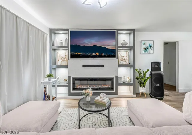 Photo 4 of Single family home for sale at 6320 Bristol Way, Las Vegas, NV 89107 | MLS# 2810581 | Listing updated on 2026-08-29