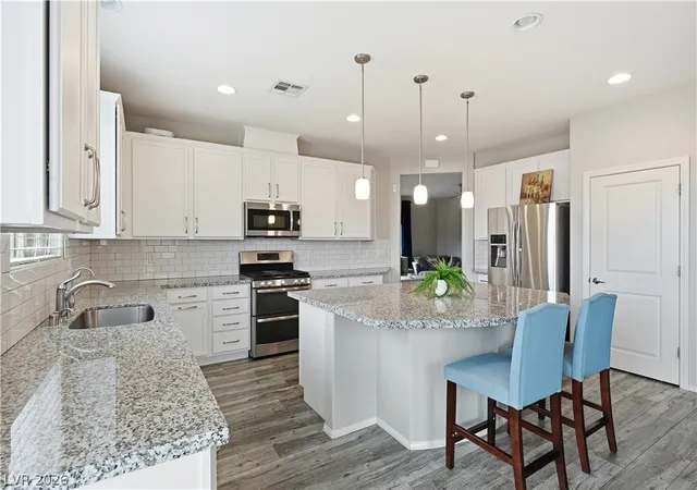 Photo 2 of Sale Pending at 9518 Ridgeglen Ct, Las Vegas, NV 89148 | MLS# 2809871 | Listing updated on 2026-08-25