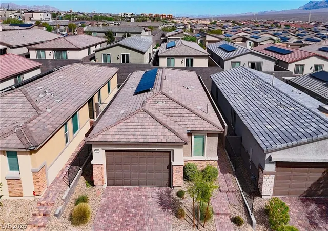 Photo 2 of Single family home for sale at 9476 White Fir Grv Ct, Las Vegas, NV 89143 | MLS# 2810562 | Listing updated on 2026-08-21