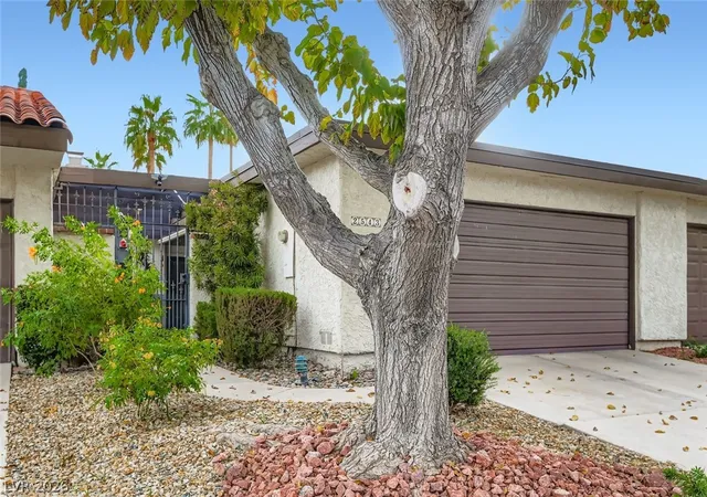 Photo 3 of Townhouse for sale at 2543 Laconia Ave, Las Vegas, NV 89121 | MLS# 2810691 | Listing updated on 2026-08-20