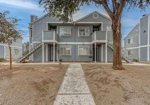 Listing Photo 4 - Condo for sale in building located at 1926 Nebula Dr, Las Vegas, NV 89115