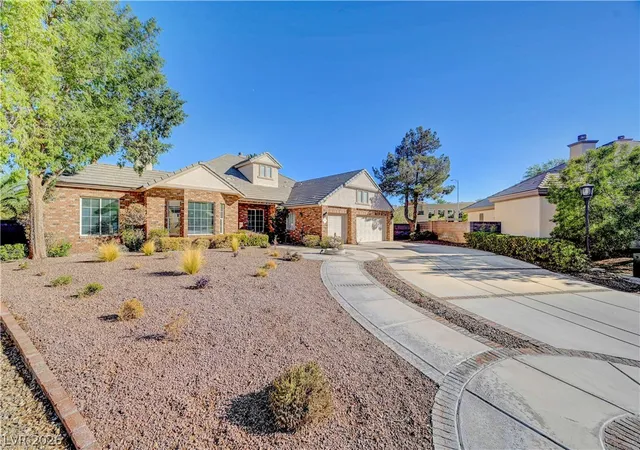 Photo 3 of Single family home for sale at 2308 Trident Maple St, Las Vegas, NV 89117 | MLS# 2810316 | Listing updated on 2026-08-21