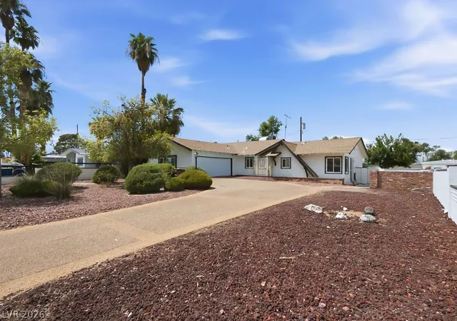Photo 1 of Single family home for sale at 551 E Oakey Blvd, Las Vegas, NV 89104 | MLS# 2799475 | Listing updated on 2026-08-20